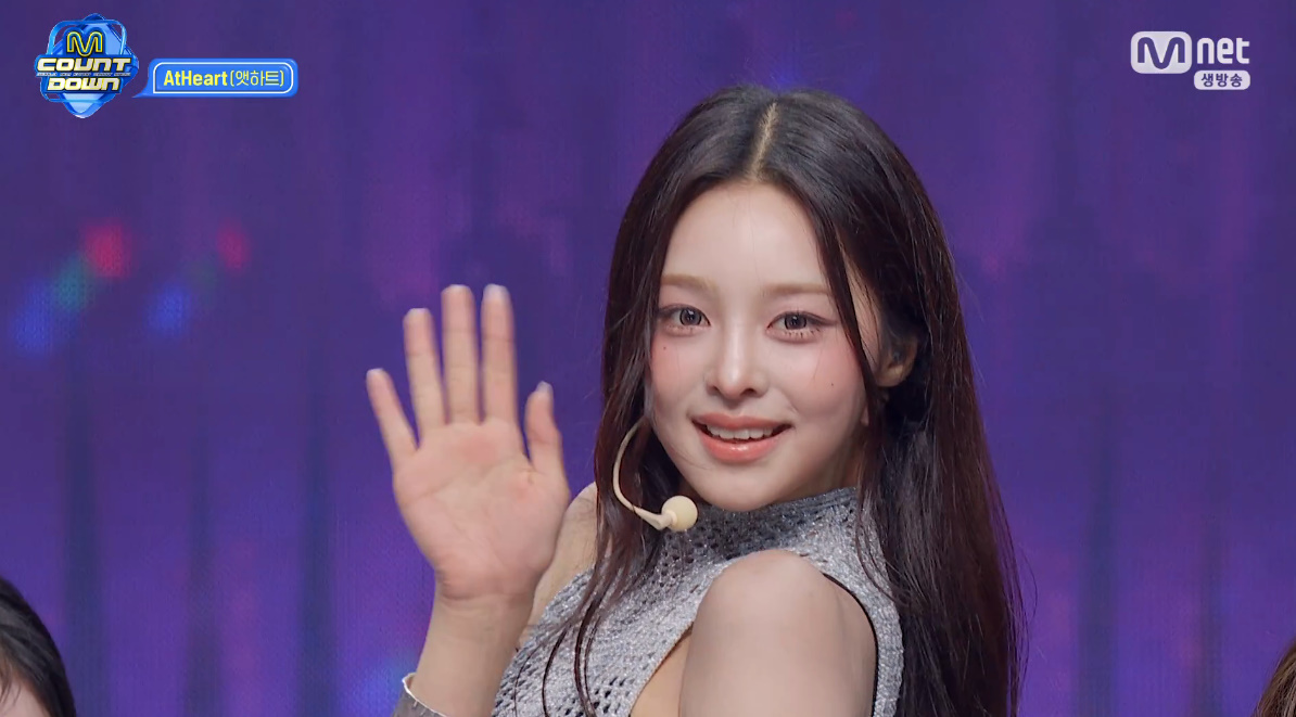 엠카운트다운에서 첫 무대 가진 앳하트