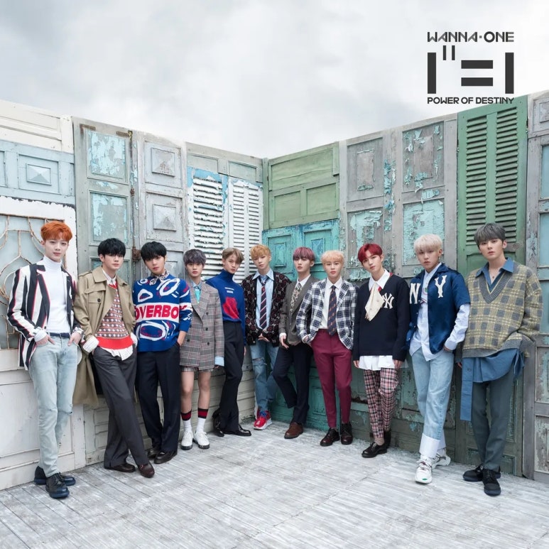 워너원 정규 1집 1¹¹=1 (POWER OF DESTINY) 콘셉트 포토(사진=스윙 엔터테인먼트)