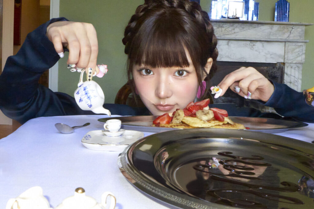 키키 지유 EP 3집 'WhyKiiiKiii' #2 Je t’aime Meal 콘셉트 포토