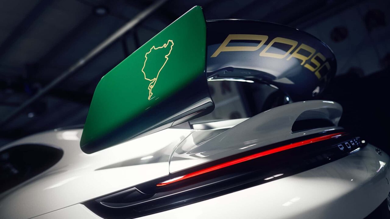 뉘르부르크링 100주년 기념 911 GT3 한정판