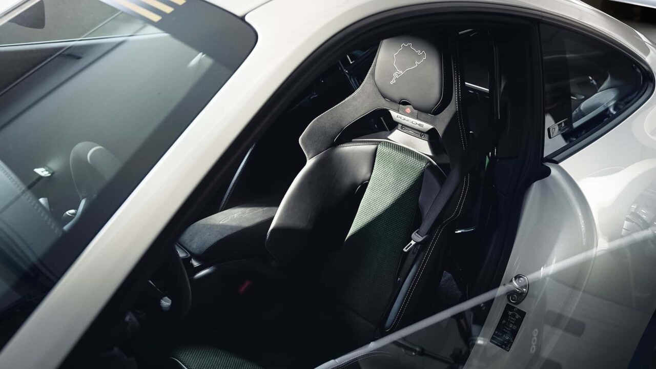 뉘르부르크링 100주년 기념 911 GT3 한정판