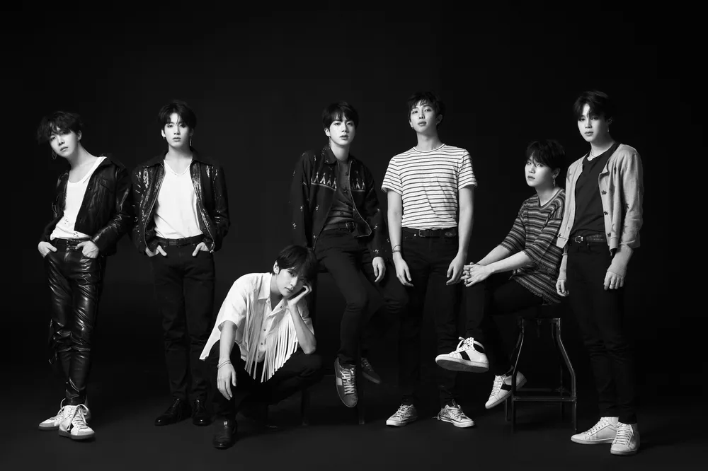 방탄소년단 정규 3집 'LOVE YOURSELF 轉 'Tear' #1 O 콘셉트 포토