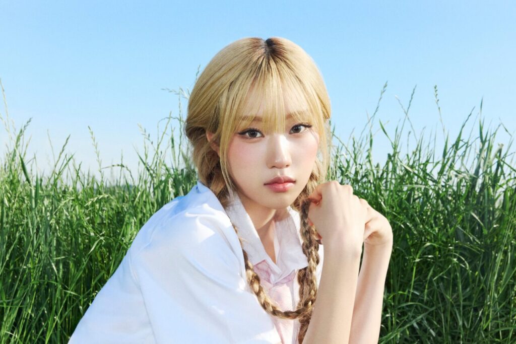 이즈나 최정은 日 미니 1집 'HANDLE WITH CARE' #1 콘셉트 포토