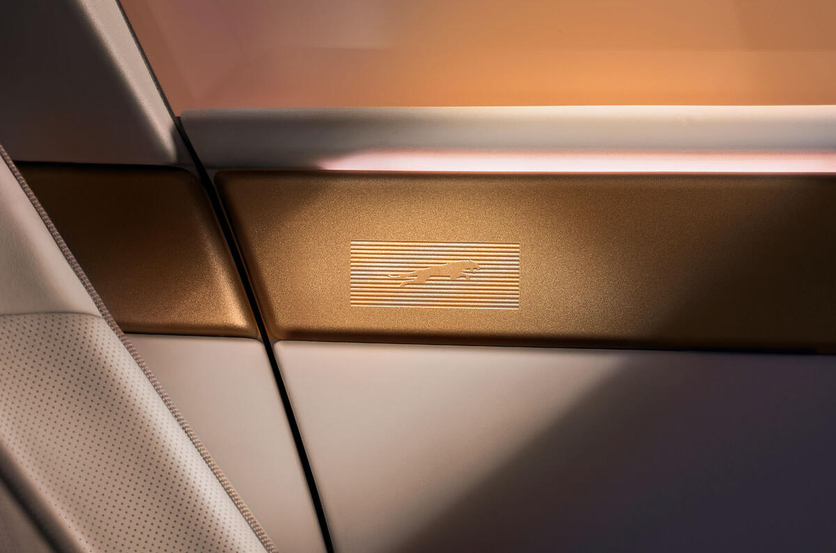 타입 01 GT