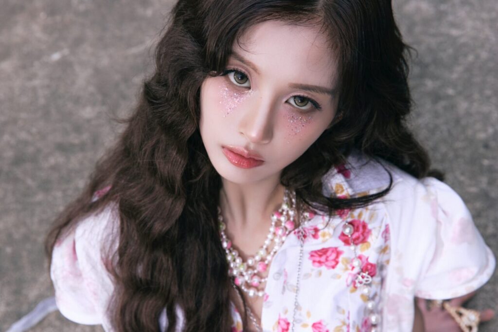 엔믹스 설윤 EP 6집 'Strange Muse' #2 스트레인지 콘셉트 포토