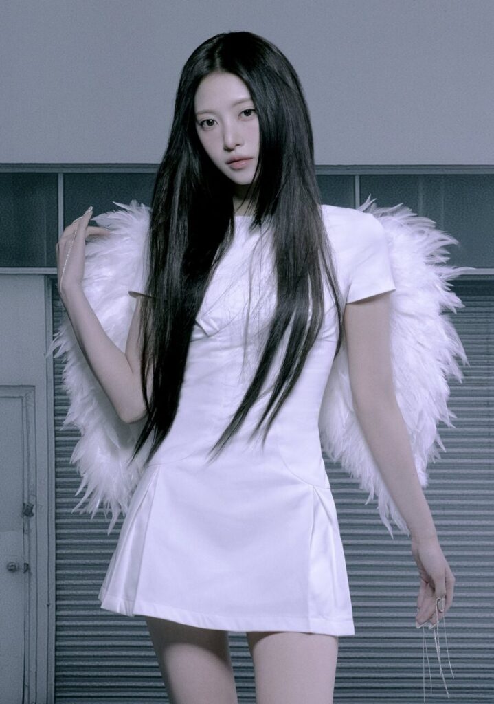 리센느 리브 미니 4집 'PULSE' #1 콘셉트 포토