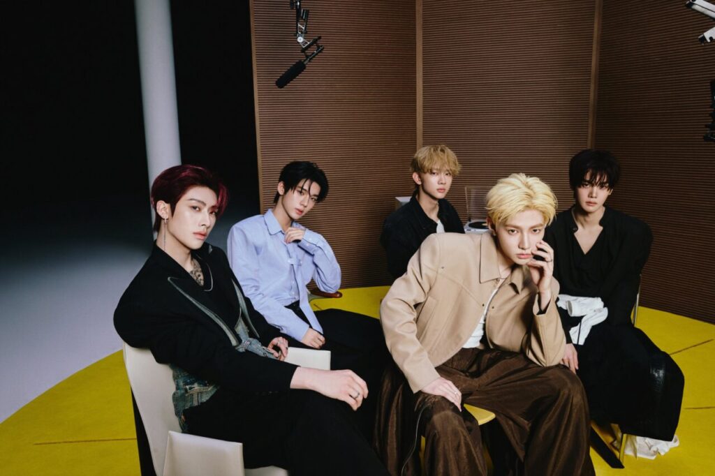 앤더블 미니 2집 'SEQUENCE 02：ATTRACTION' #3 Archive 콘셉트 포토