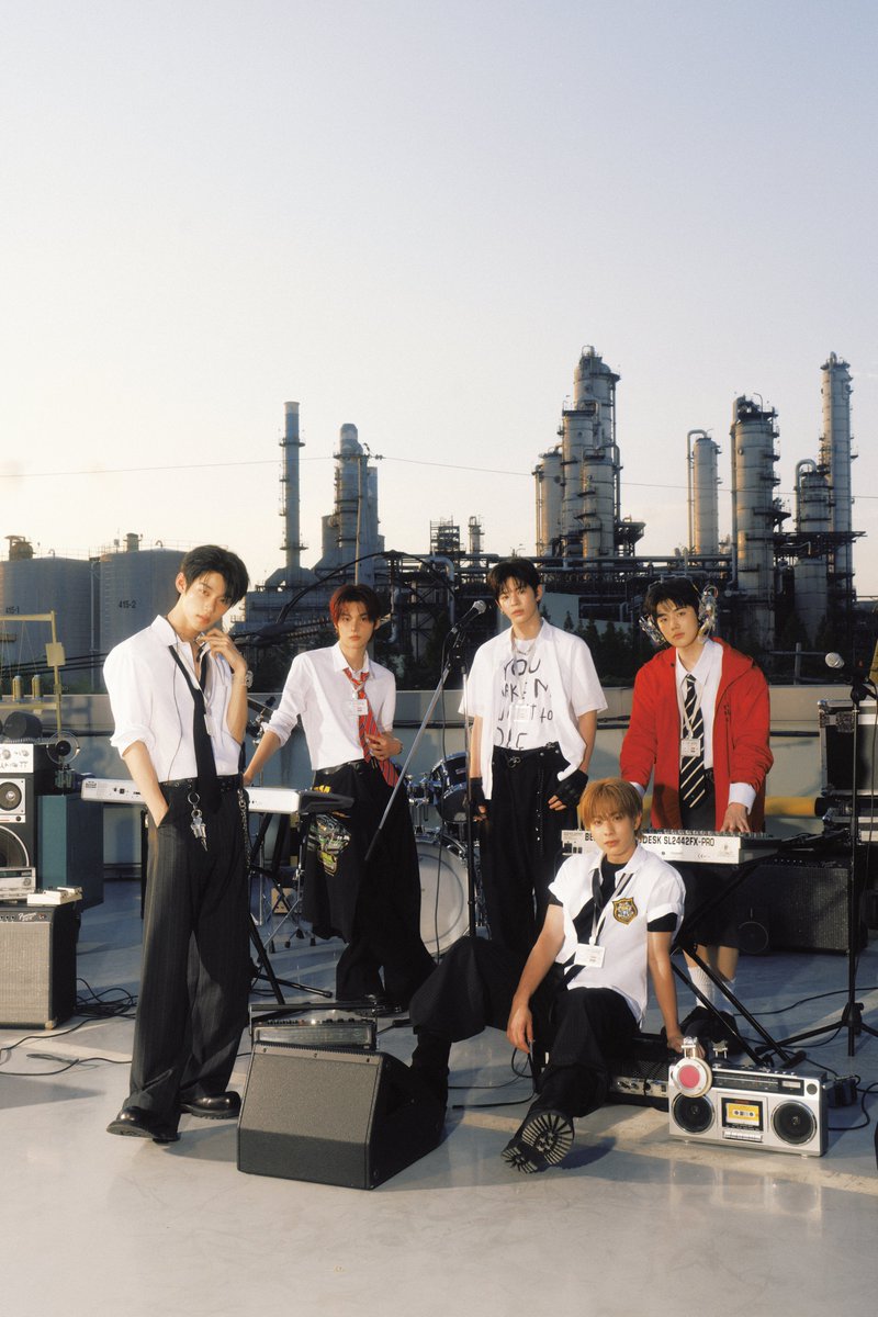 이븐 미니 6집 'on：our noise' #1 콘셉트 포토