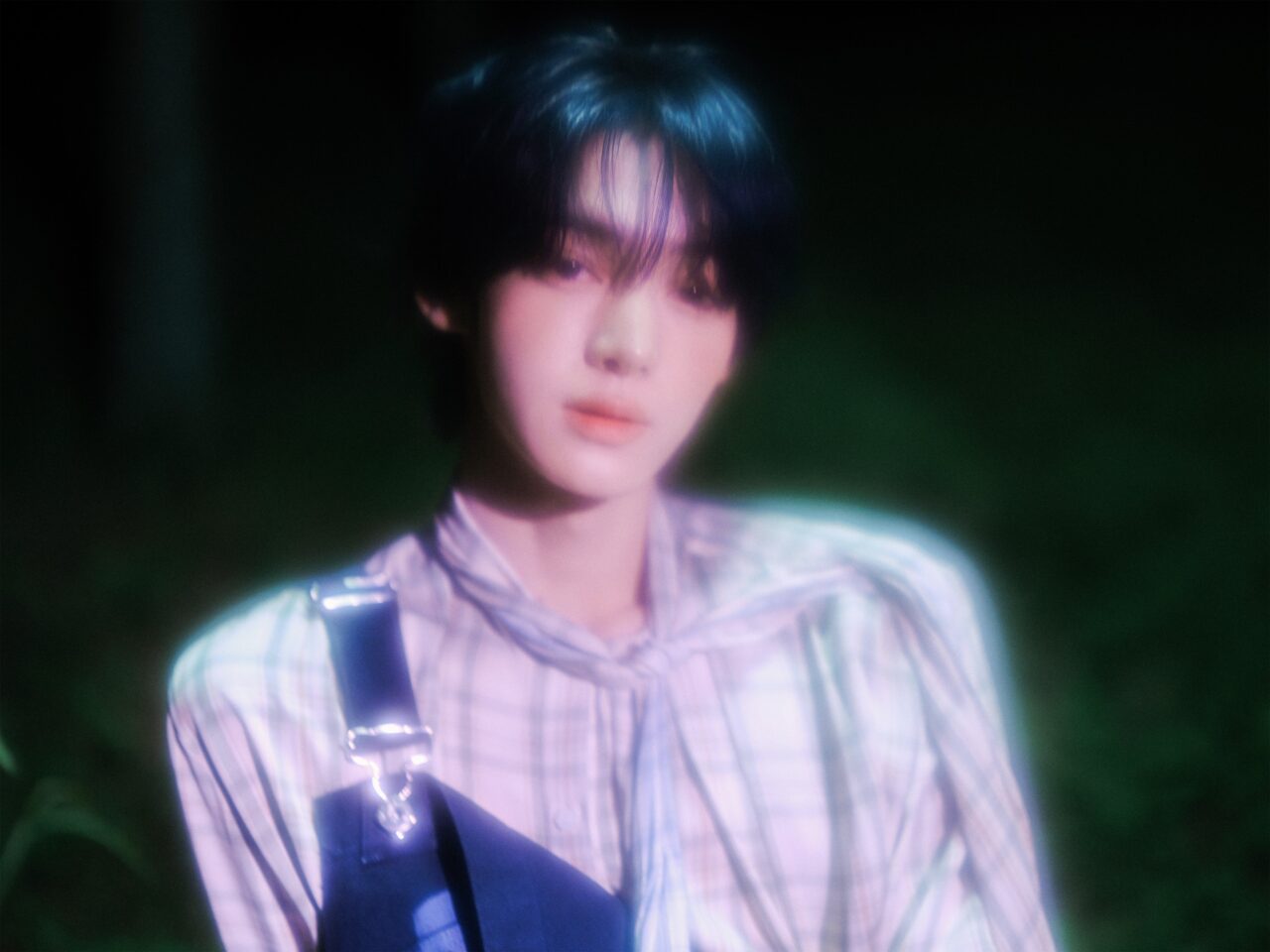 투어스 한진 싱글 2집 'TO US' #3 Everglow 콘셉트 포토